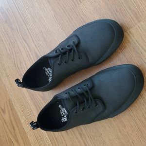 Doc Marten's Pressler shoes